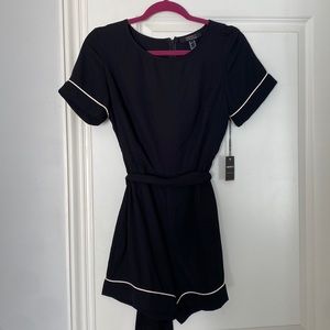 Forever 21 NWT Contemporary Contrast Stitch Romper